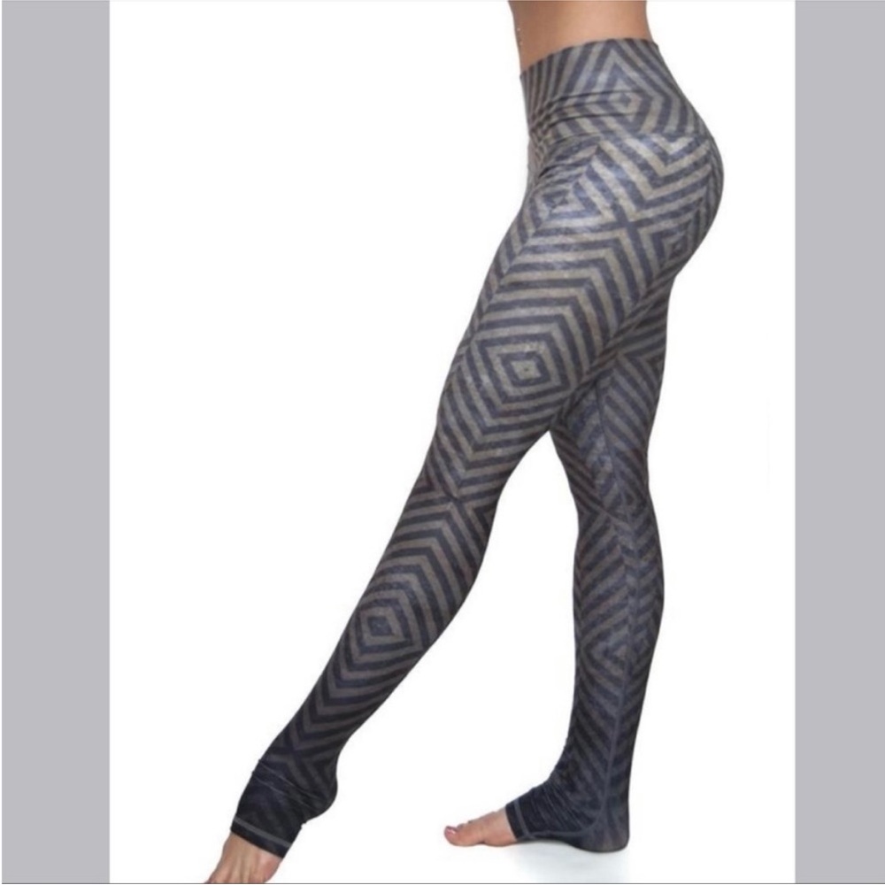 Niyama Sol Mystic Endless Leggings Women’s Size Small